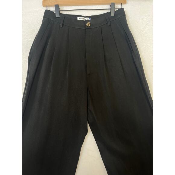 Reformation The Mason Pants Tencel Black Pleated Trouser sz 6 Tailored Preppy - Picture 4 of 10